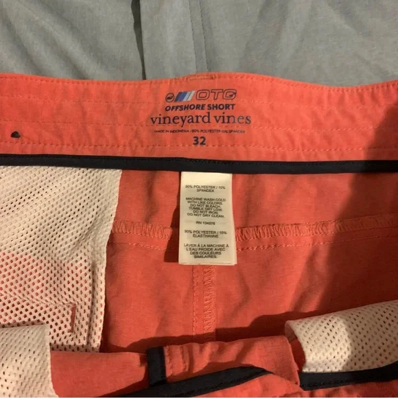 Vineyard Vines OTG offshore Mens performance hybrid shorts - Picture 3 of 5